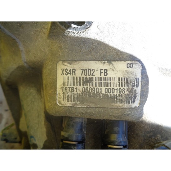 CUTIE VITEZE MANUALA FORD FOCUS 1, 1.6 BENZINA, AN 2002