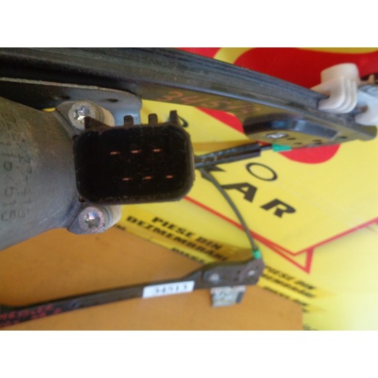 MACARA DREAPTA FATA ELECTRICA CHRYSLER 300C, AN 2005