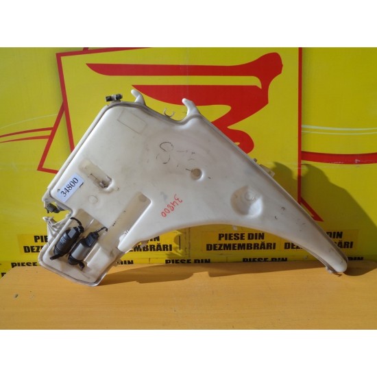 VAS LICHID PARBRIZ BMW SERIA 1 E81, AN 2004-2012- CU SPALATOR FAR VAS LICHID PARBRIZ BMW SERIA 1 E81, AN 2004-2012- CU SPALATOR FAR