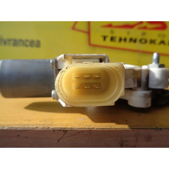 MACARA STANGA FATA BMW SERIA 1, AN 2004-2011