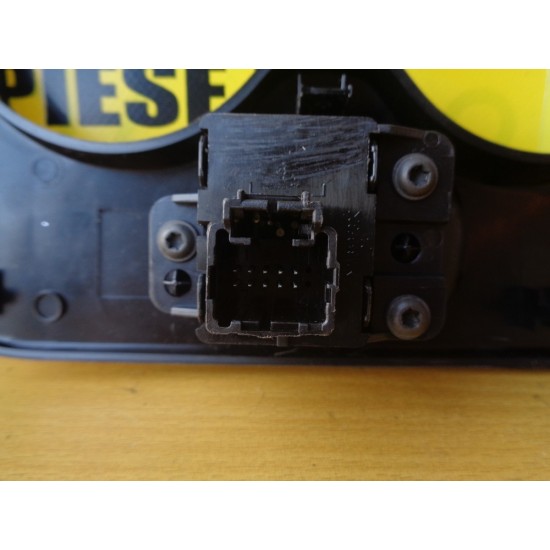 CONSOLA CENTRALA SCHIMBATOR FIAT 500X, AN 2014-2020
