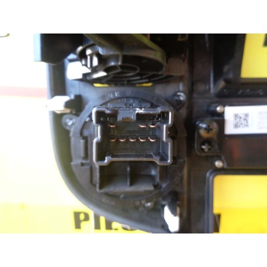 CONSOLA CENTRALA CU BUTOANE NISSAN X-TRAIL , AN 2001-2006