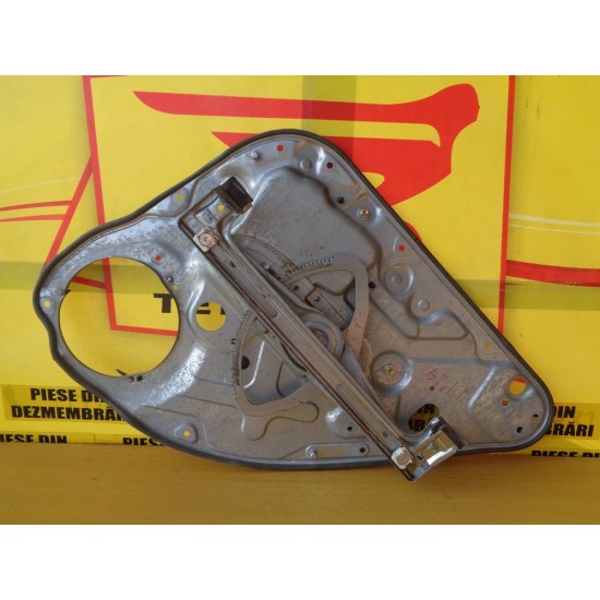 MACARA / PANOU STANGA SPATE FORD FOCUS II, AN 2004-2011 - BERLINA