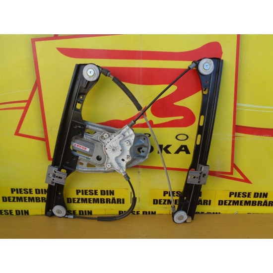 MACARA STANGA FATA MERCEDES CLASA C W203, AN 2004
