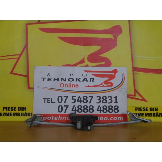 MACARA DREAPTA SPATE OPEL ZAFIRA A, AN 1999-2005 MACARA DREAPTA SPATE OPEL ZAFIRA A, AN 1999-2005