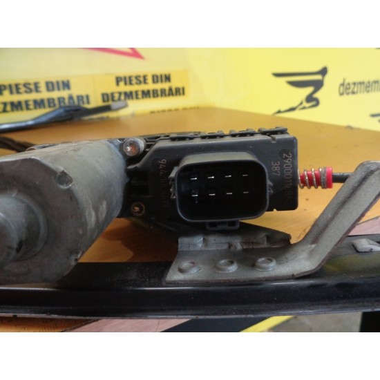 MACARA STANGA FATA FORD MONDEO MK3, AN 2000-2003 MACARA STANGA FATA FORD MONDEO MK3, AN 2000-2003