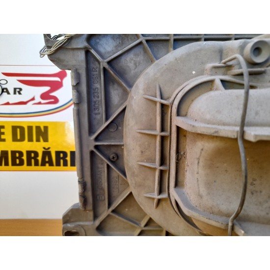 FAR DREAPTA MERCEDES CLASA E AN 1976-1985
