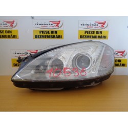 FAR STANGA MERCEDES CLASA S CU XENON AN 2005-2010
