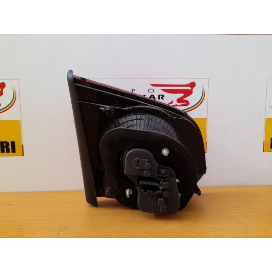 STOP DREAPTA PE HAION VOLKSWAGEN GOLF VI AN 2008-2012 STOP DREAPTA PE HAION VOLKSWAGEN GOLF VI AN 2008-2012