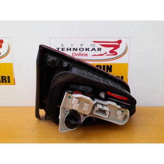 STOP DREAPTA PE HAION VOLKSWAGEN GOLF VII AN 2012-2016 STOP DREAPTA PE HAION VOLKSWAGEN GOLF VII AN 2012-2016