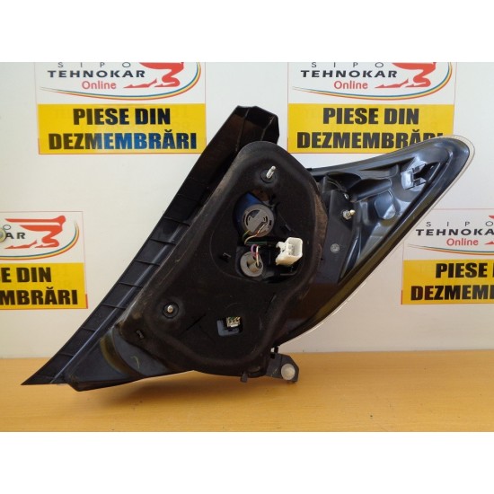 STOP STANGA CU LED TOYOTA YARIS AN 2014-2016 STOP STANGA CU LED TOYOTA YARIS AN 2014-2016
