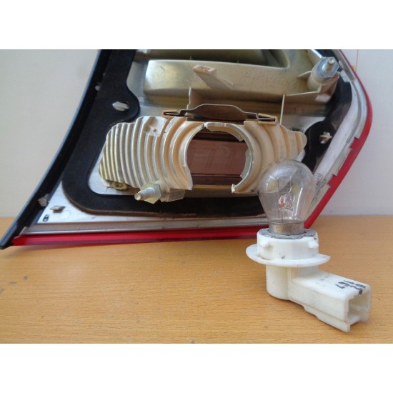 STOP STANGA PE HAION CITROEN C4 PICASSO AN 2006-2013 STOP STANGA PE HAION CITROEN C4 PICASSO AN 2006-2013