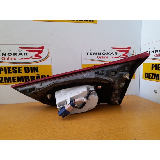 STOP STANGA PE HAION CU LED TOYOTA AURIS AN 2015-2018