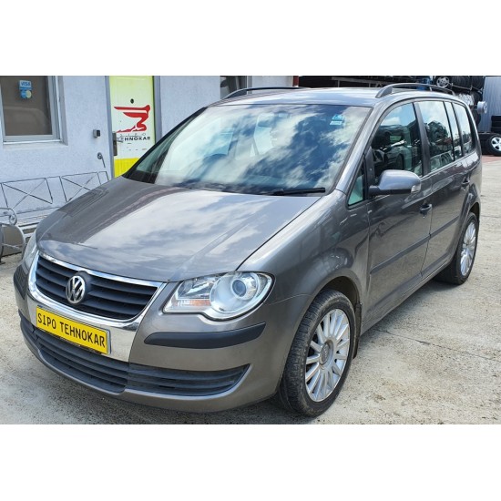 Dezmembram Volkswagen Touran 7 locuri (fabr 2007-2015), 1.9 TDI Dezmembram Volkswagen Touran 7 locuri (fabr 2007-2015), 1.9 TDI