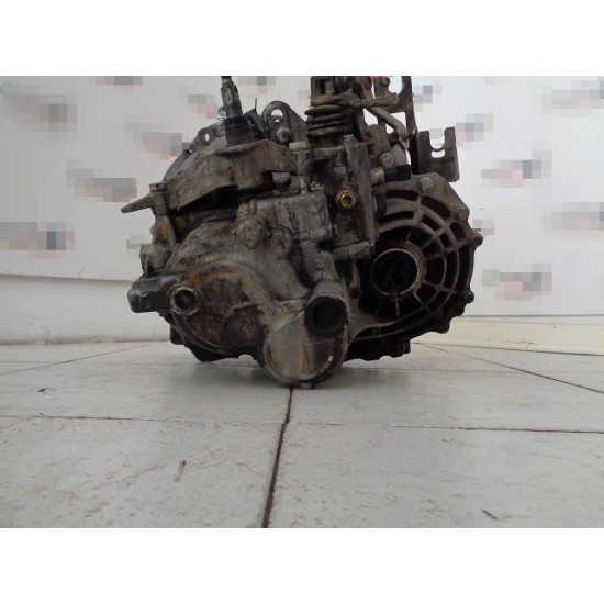 CUTIE 6 VITEZE RENAULT SCENIC 1.9 DIESEL 120 CP AN 2004-2007 CUTIE 6 VITEZE RENAULT SCENIC 1.9 DIESEL 120 CP AN 2004-2007
