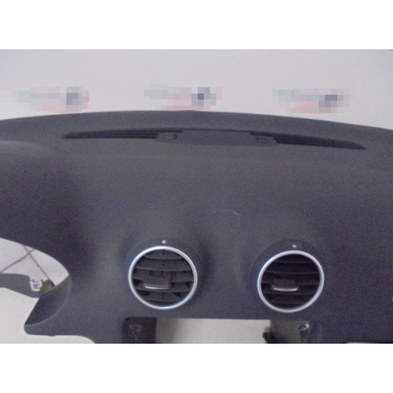 PLANSA BORD AUDI A3 AN 2003-2006 PLANSA BORD AUDI A3 AN 2003-2006