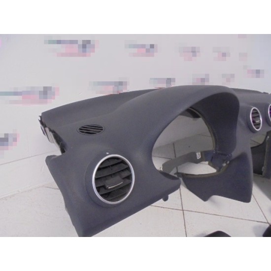 PLANSA BORD AUDI A3 AN 2003-2006 PLANSA BORD AUDI A3 AN 2003-2006
