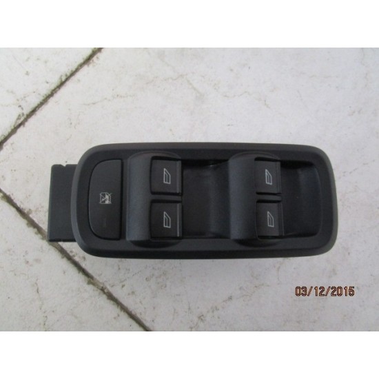 BUTOANE GEAMURI ELECTRICE STANGA FATA FORD FIESTA AN 2009-2013 BUTOANE GEAMURI ELECTRICE STANGA FATA FORD FIESTA AN 2009-2013