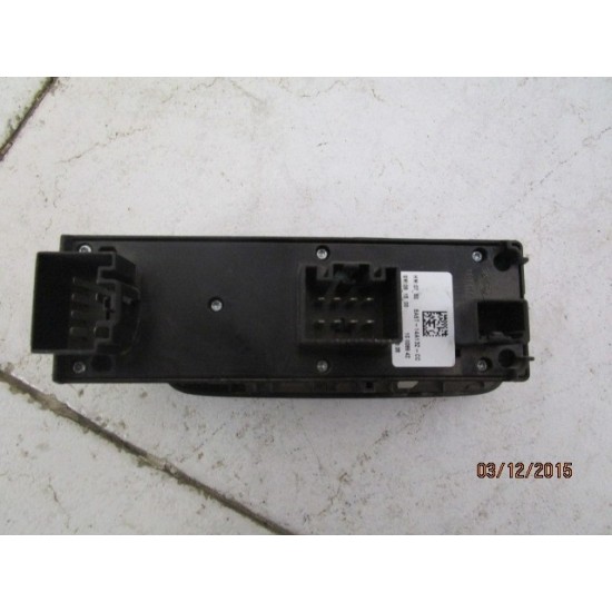 BUTOANE GEAMURI ELECTRICE STANGA FATA FORD FIESTA AN 2009-2013 BUTOANE GEAMURI ELECTRICE STANGA FATA FORD FIESTA AN 2009-2013