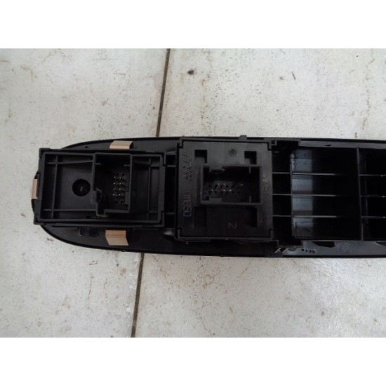 BUTOANE GEAMURI ELECTRICE STANGA FATA LANCIA YPSILON AN 2011-2019 BUTOANE GEAMURI ELECTRICE STANGA FATA LANCIA YPSILON AN 2011-2019