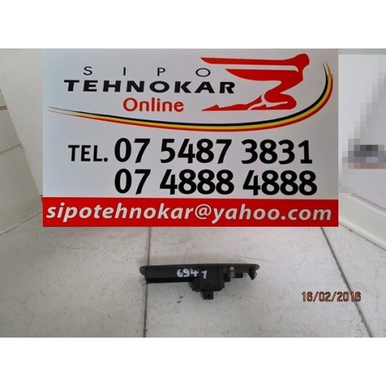 BUTON GEAM ELECTRIC DREAPTA FATA RENAULT MEGANE 2009-2013 BUTON GEAM ELECTRIC DREAPTA FATA RENAULT MEGANE 2009-2013