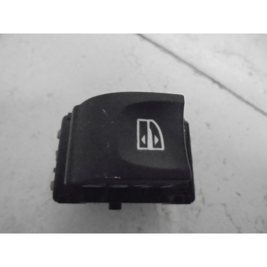 BUTON GEAM ELECTRIC DREAPTA FATA RENAULT MEGANE 2009-2013 BUTON GEAM ELECTRIC DREAPTA FATA RENAULT MEGANE 2009-2013