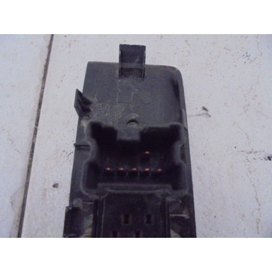 BUTON GEAM ELECTRIC DREAPTA SPATE NISSAN NAVARA 2005-2010