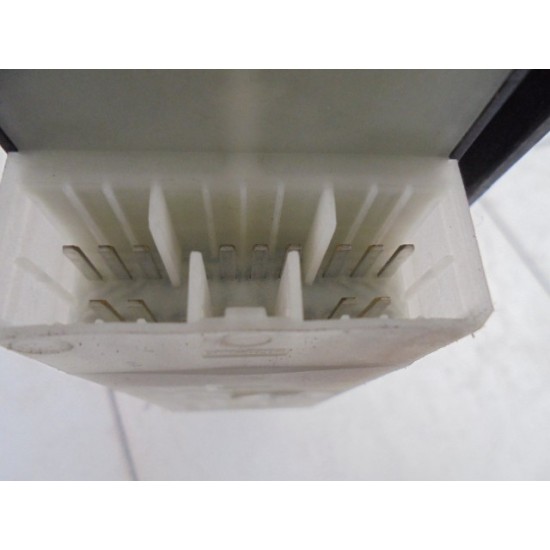 BUTOANE GEAMURI ELECTRICE STANGA FATA SUZUKI SX4 2006-2015 BUTOANE GEAMURI ELECTRICE STANGA FATA SUZUKI SX4 2006-2015