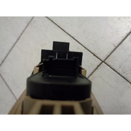 BUTOANE GEAMURI ELECTRICE STANGA FATA DR5 2007-2014 BUTOANE GEAMURI ELECTRICE STANGA FATA DR5 2007-2014