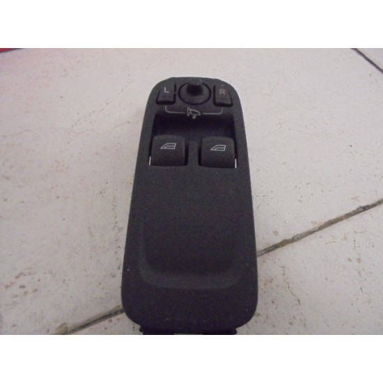 BUTOANE GEAMURI ELECTRICE STANGA FATA VOLVO C30 2006-2012 BUTOANE GEAMURI ELECTRICE STANGA FATA VOLVO C30 2006-2012