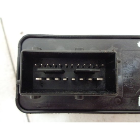 BUTOANE GEAMURI ELECTRICE STANGA FATA PEUGEOT 2008 AN 2013-2018 BUTOANE GEAMURI ELECTRICE STANGA FATA PEUGEOT 2008 AN 2013-2018