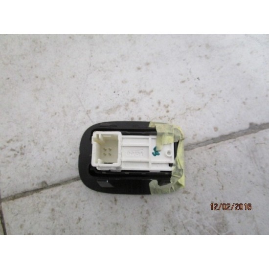 BUTON GEAM ELECTRIC STANGA/DEAPTA SPATE PEUGEOT 208 2012-2016