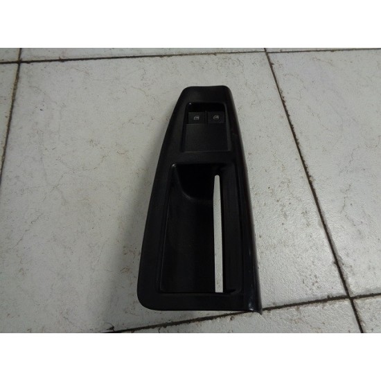BUTOANE GEAMURI ELECTRICE STANGA FATA VW POLO 2001-2009 BUTOANE GEAMURI ELECTRICE STANGA FATA VW POLO 2001-2009