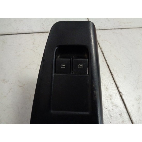 BUTOANE GEAMURI ELECTRICE STANGA FATA VW POLO 2001-2009 BUTOANE GEAMURI ELECTRICE STANGA FATA VW POLO 2001-2009