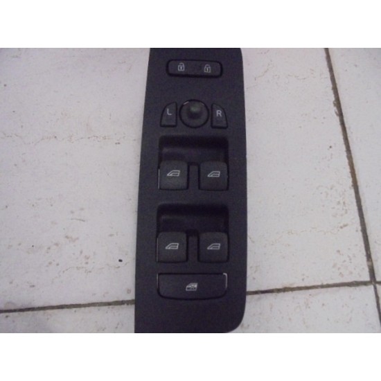 BUTOANE GEAMURI ELECTRICE STANGA FATA VOLVO V40 2012-2016 BUTOANE GEAMURI ELECTRICE STANGA FATA VOLVO V40 2012-2016