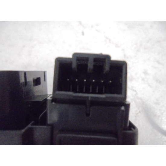 BUTOANE GEAMURI ELECTRICE STANGA FATA VOLVO V40 2012-2016 BUTOANE GEAMURI ELECTRICE STANGA FATA VOLVO V40 2012-2016