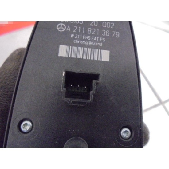 BUTOANE GEAMURI ELECTRICE STANGA FATA MERCEDES CLASA E 2002-2009 BUTOANE GEAMURI ELECTRICE STANGA FATA MERCEDES CLASA E 2002-2009