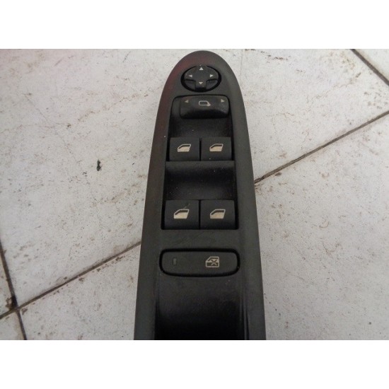 BUTOANE GEAMURI ELECTRICE STANGA FATA CITROEN C4 2010-2018 BUTOANE GEAMURI ELECTRICE STANGA FATA CITROEN C4 2010-2018