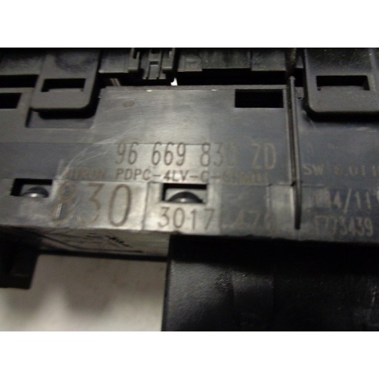 BUTOANE GEAMURI ELECTRICE STANGA FATA CITROEN C4 2010-2018 BUTOANE GEAMURI ELECTRICE STANGA FATA CITROEN C4 2010-2018