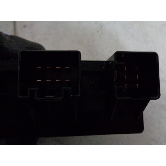 BUTOANE GEAMURI ELECTRICE STANGA FATA RANGE ROVER SPORT 2005-2010 BUTOANE GEAMURI ELECTRICE STANGA FATA RANGE ROVER SPORT 2005-2010