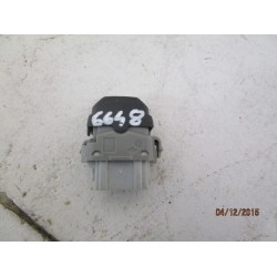 BUTON GEAM ELECTRIC DREAPTA FATA RENAULT MEGANE 2003-2009 BUTON GEAM ELECTRIC DREAPTA FATA RENAULT MEGANE 2003-2009
