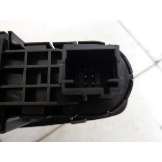 BUTOANE GEAMURI ELECTRICE STANGA FATA PEUGEOT 5008 2009-2016 BUTOANE GEAMURI ELECTRICE STANGA FATA PEUGEOT 5008 2009-2016