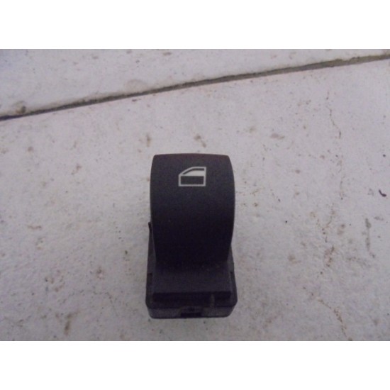 BUTON GEAM ELECTRIC DREAPTA FATA BMW SERIA 5 AN 2004-2011 BUTON GEAM ELECTRIC DREAPTA FATA BMW SERIA 5 AN 2004-2011