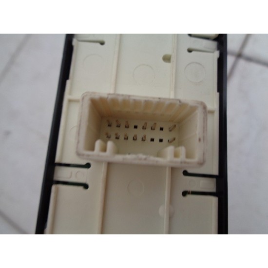 BUTOANE GEAMURI ELECTRICE STANGA FATA RENAULT MEGANE 2008-2016 BUTOANE GEAMURI ELECTRICE STANGA FATA RENAULT MEGANE 2008-2016