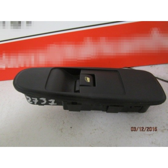 BUTON GEAM ELECTRIC DREAPTA FATA PEUGEOT 308 AN 2008-2014