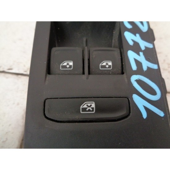 BUTOANE GEAMURI ELECTRICE STANGA FATA VW POLO 2017-2020 BUTOANE GEAMURI ELECTRICE STANGA FATA VW POLO 2017-2020