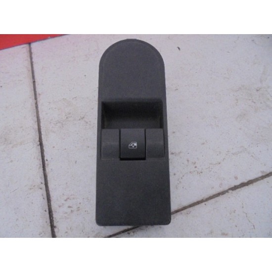 BUTON GEAM ELECTRIC DREAPTA FATA OPEL ZAFIRA 2004-2011 BUTON GEAM ELECTRIC DREAPTA FATA OPEL ZAFIRA 2004-2011