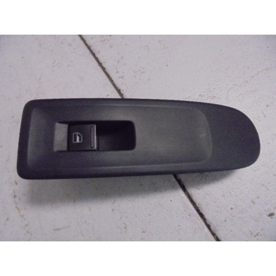 BUTON GEAM ELECTRIC DREAPTA FATA VW GOLF VI 2009-2012 BUTON GEAM ELECTRIC DREAPTA FATA VW GOLF VI 2009-2012