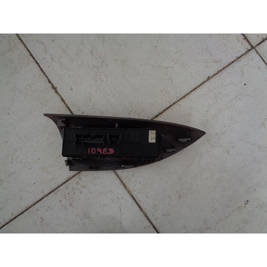 BUTOANE GEAMURI ELECTRICE STANGA FATA NISSAN JUKE 2010-2016 BUTOANE GEAMURI ELECTRICE STANGA FATA NISSAN JUKE 2010-2016