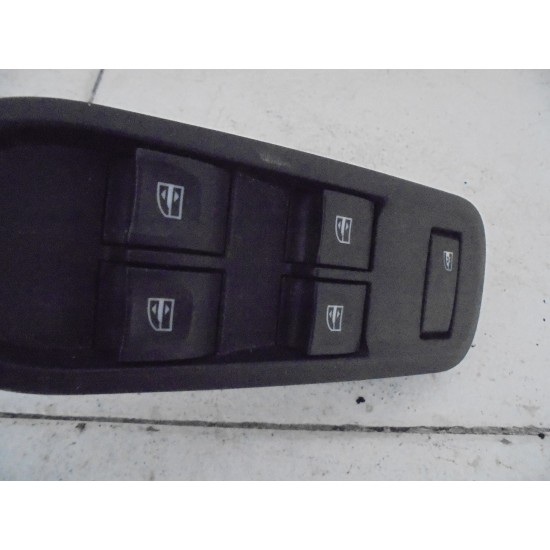 BUTOANE GEAMURI ELECTRICE STANGA FATA DACIA DUSTER 2013-2017 BUTOANE GEAMURI ELECTRICE STANGA FATA DACIA DUSTER 2013-2017